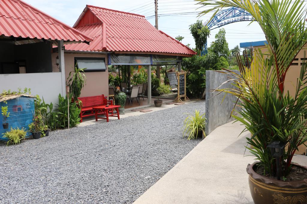 Blue Midnight Hostel Ко Панган Екстериор снимка